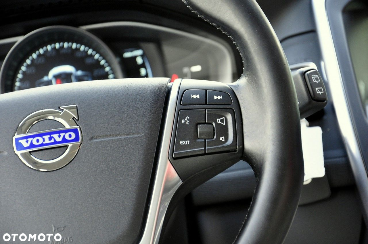 Volvo XC 60 D4 Drive-E Momentum - 19