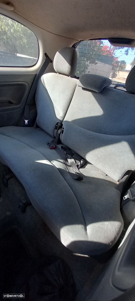 Toyota Yaris 1.0 Sol - 3
