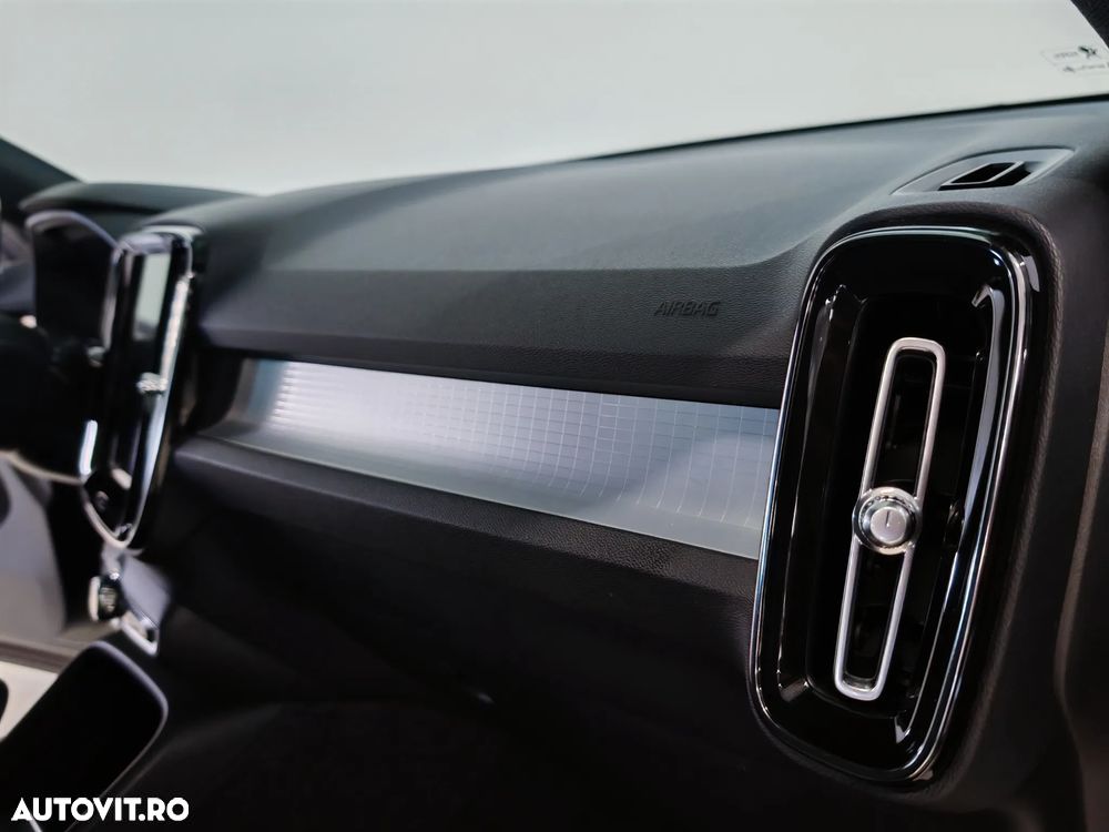 Volvo XC 40 T2 AT8 Momentum - 17