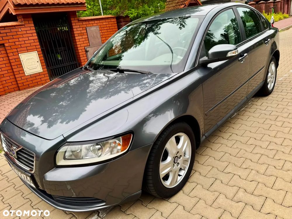 Volvo S40 2.0D Momentum - 4