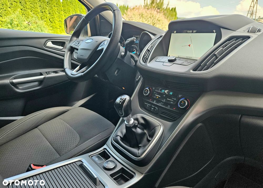 Ford Kuga 1.6 EcoBoost FWD Titanium ASS - 19