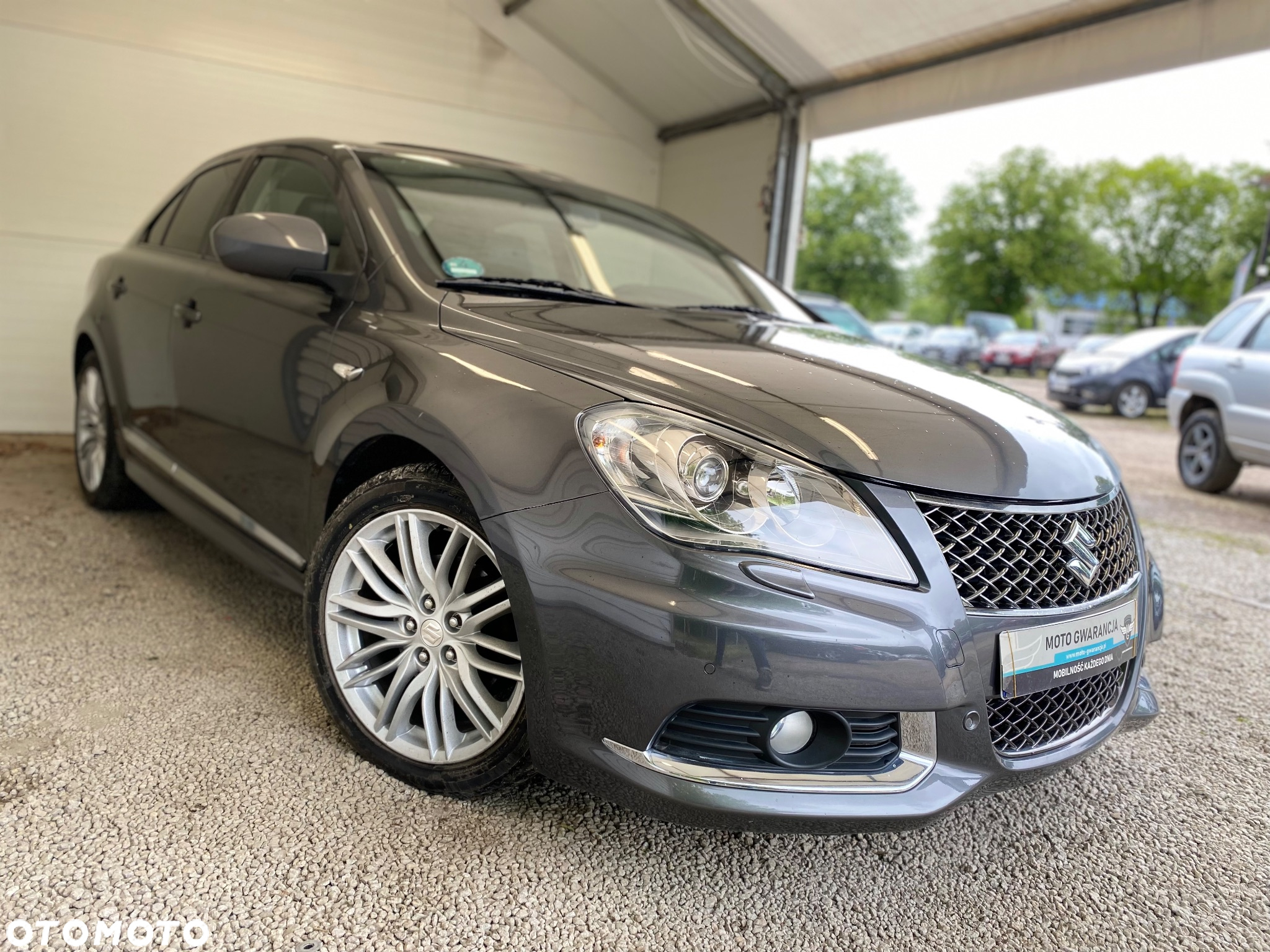 Suzuki Kizashi 2.4 Sport 4WD CVT - 3