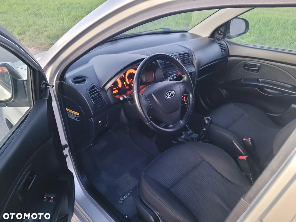Kia Picanto 1.1 - 7