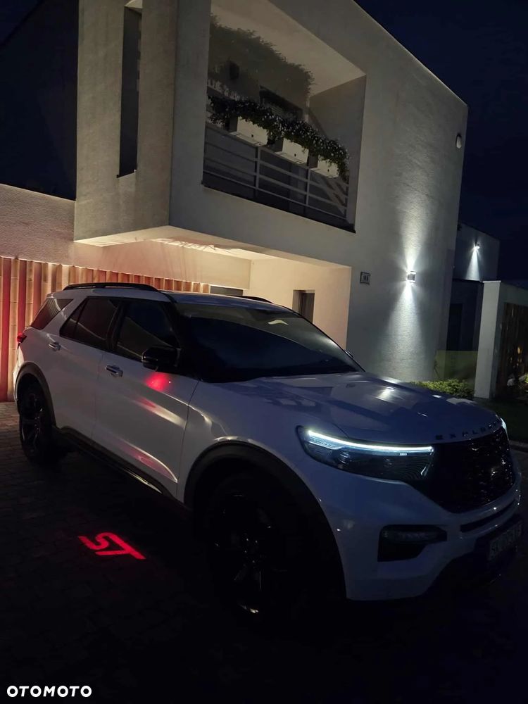 Ford Explorer - 3