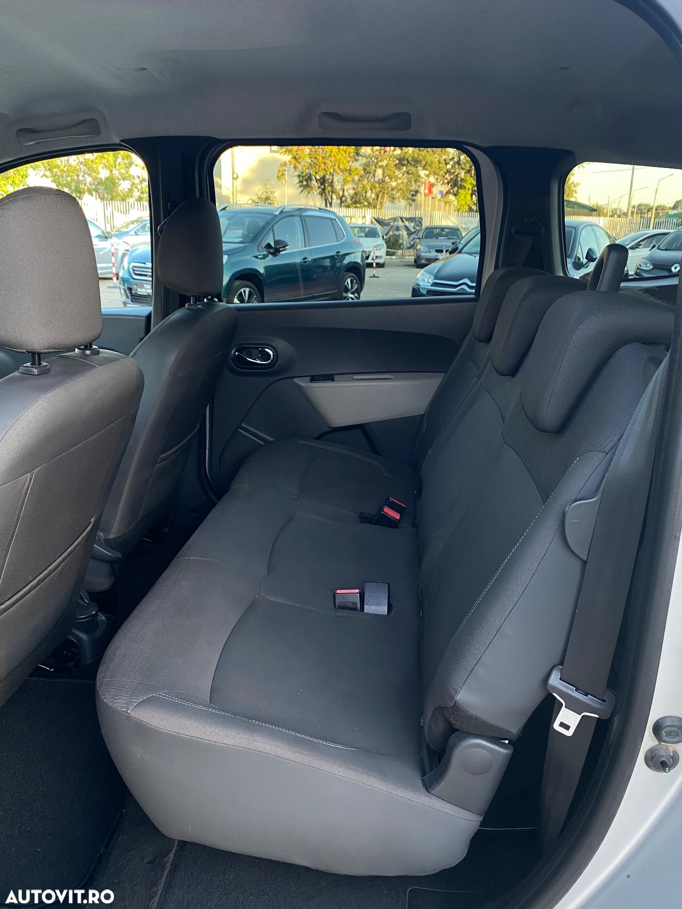 Dacia Lodgy 1.5 dCi 109 CP Laureate - 22