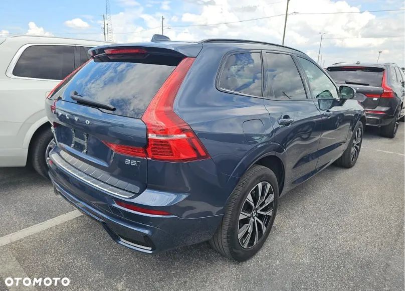 Volvo XC 60 B5 B AWD Plus Dark - 4