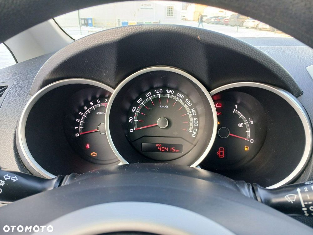 Kia Venga 1.6 M - 15