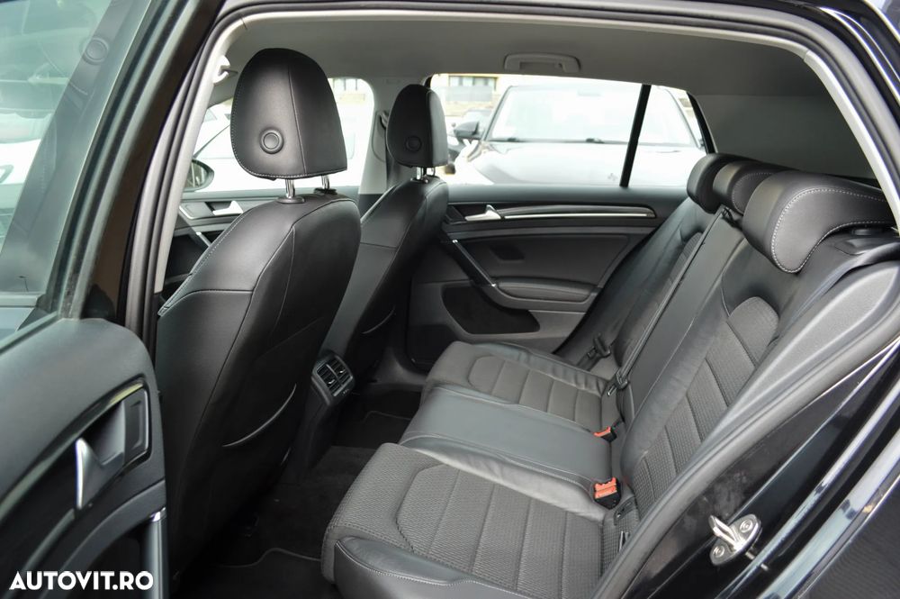 Volkswagen Golf 2.0 TDI (BlueMotion Technology) DSG Highline - 21