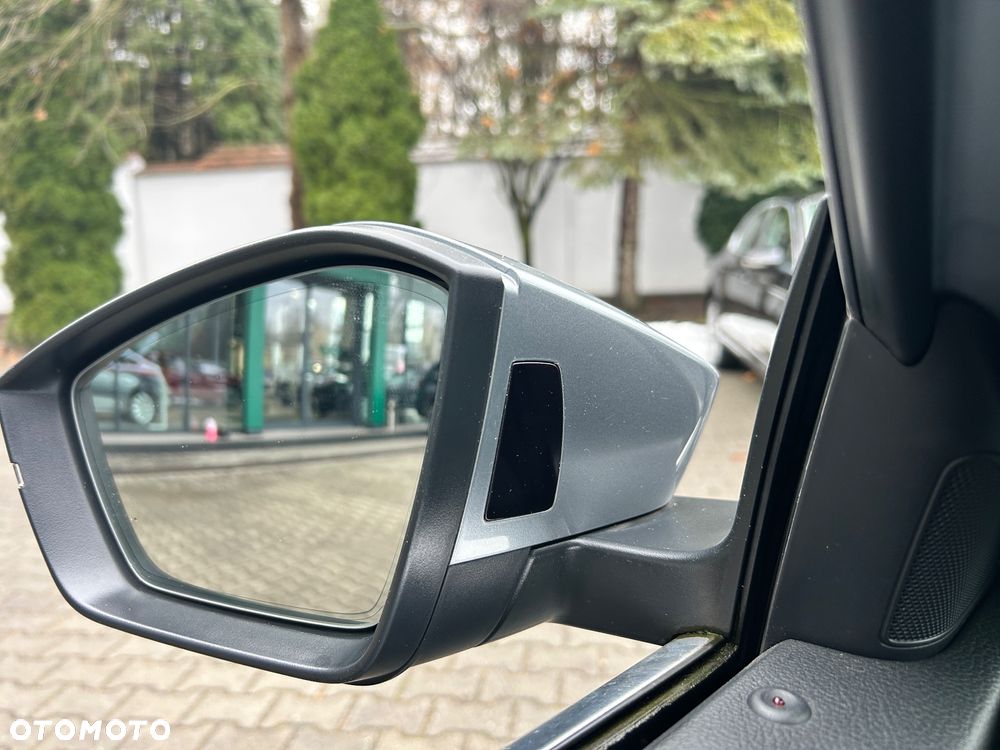 Skoda Superb 2.0 TDI SCR L&K DSG - 21