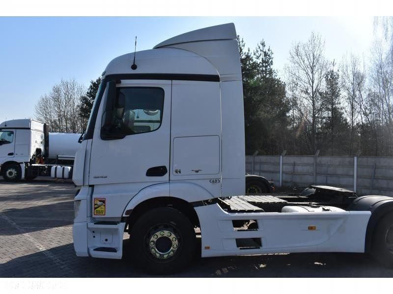 Mercedes-Benz Actros - 15