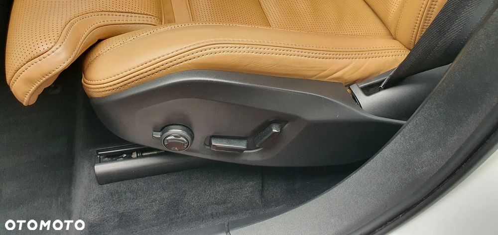 Volvo XC 90 B5 D AWD Inscription - 9