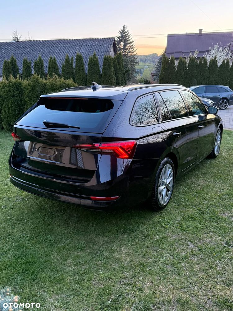 Skoda Octavia 2.0 TSI 4x4 DSG Ambition - 2