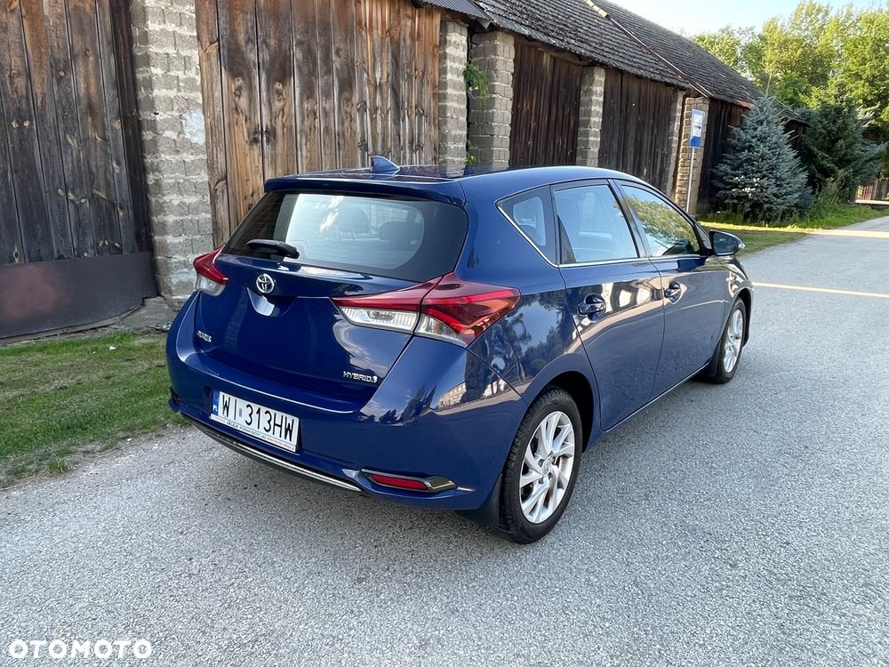 Toyota Auris Hybrid 135 Premium - 3