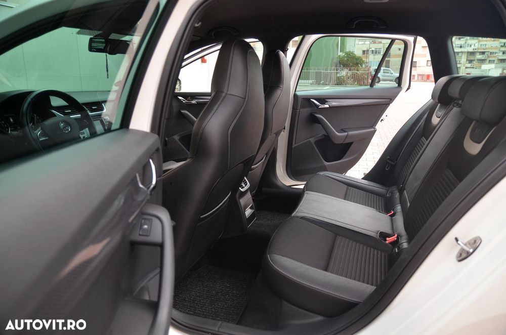 Skoda Octavia 2.0 TDI (Green tec) DSG RS - 13