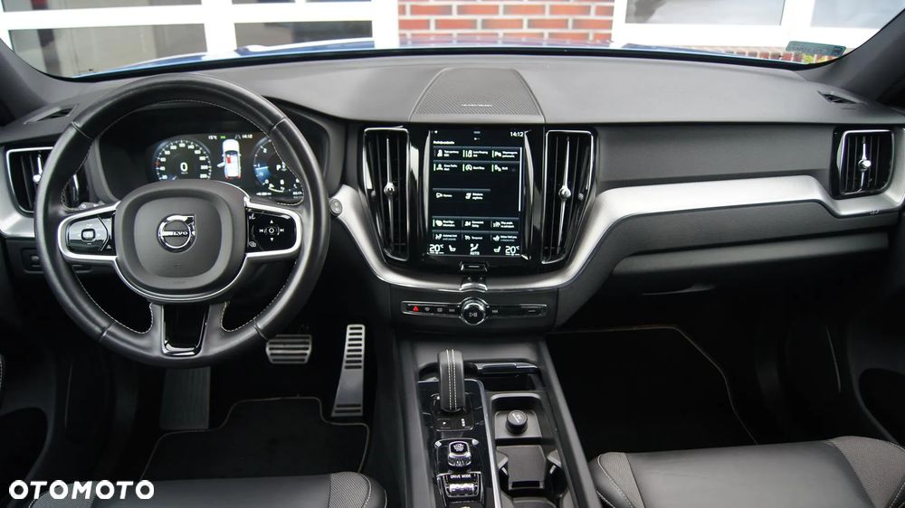 Volvo XC 60 D4 AWD R-Design - 18