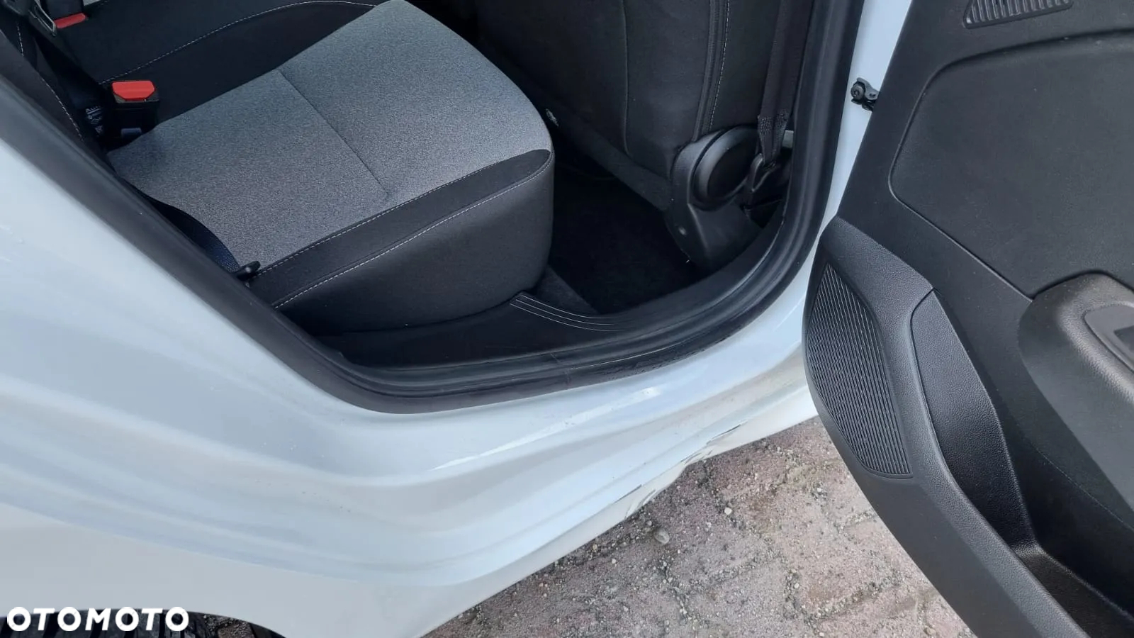 Renault Clio 1.6 E-TECH Equilibre - 16