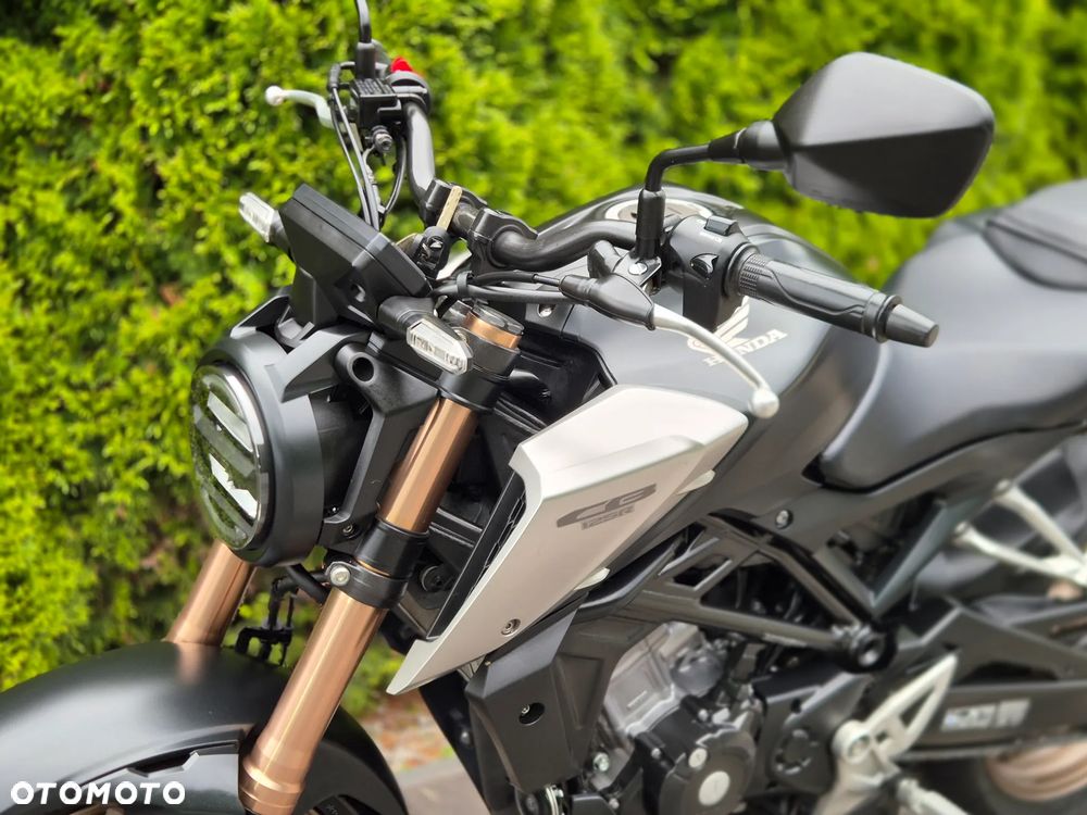 Honda CB - 16