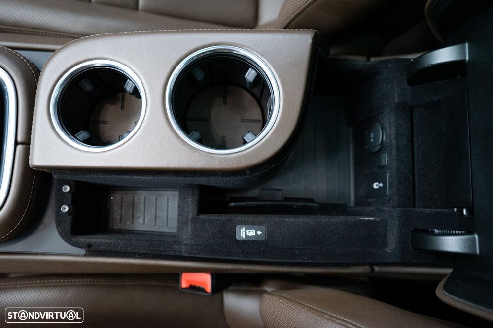 Porsche Panamera Sport Turismo 4 E-Hybrid - 31