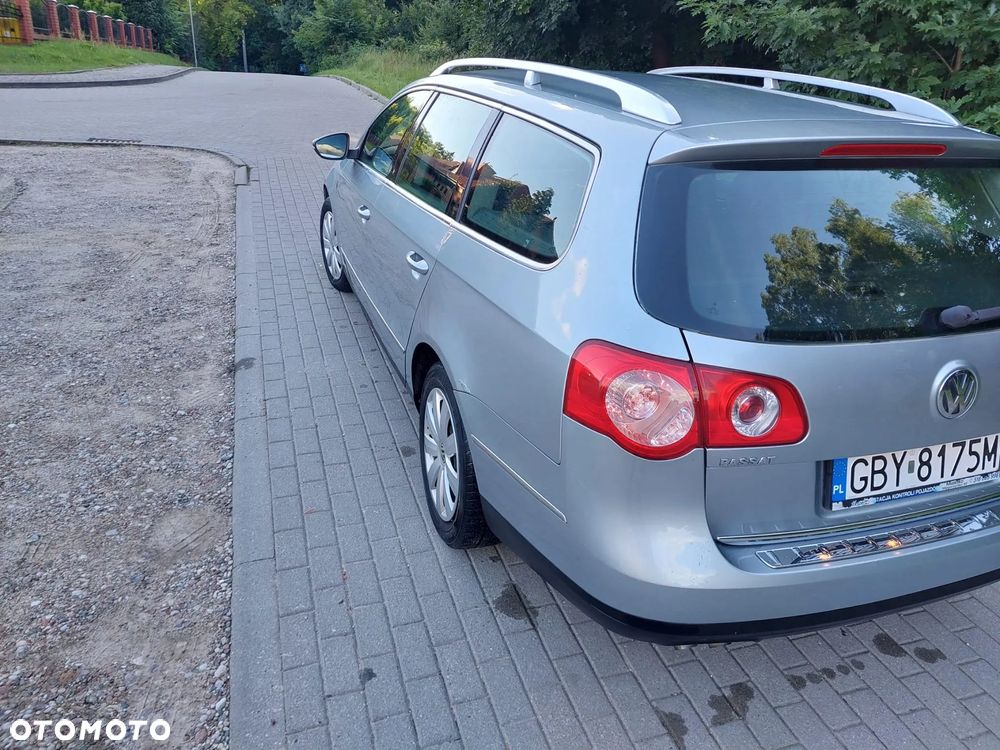 Volkswagen Passat 1.9 TDI Highline - 6