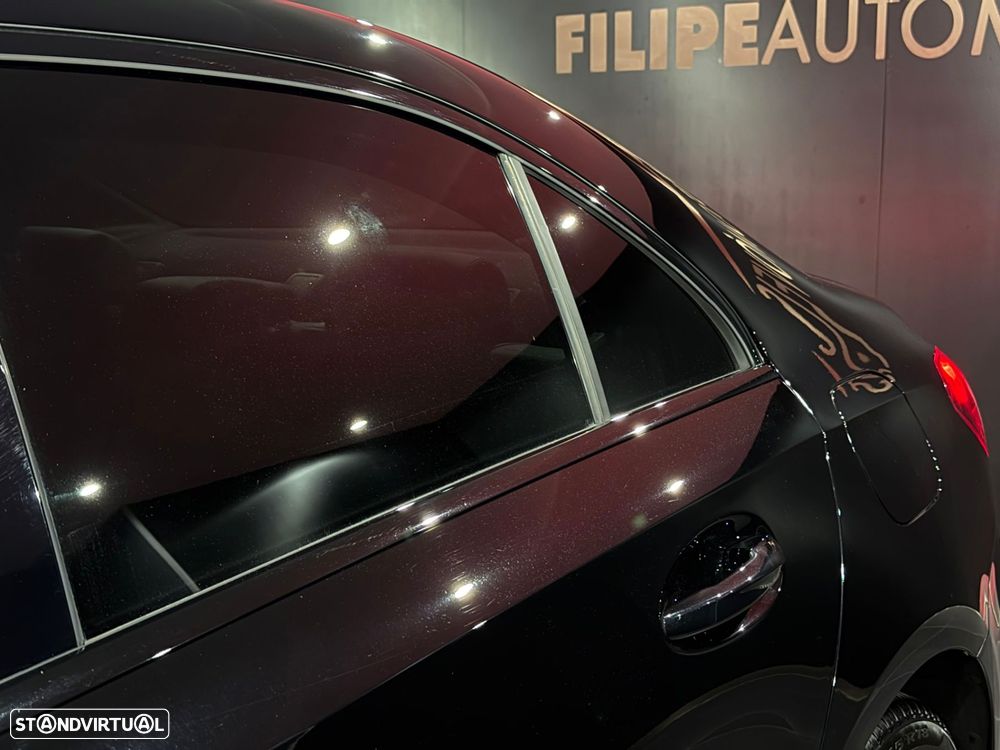 Mercedes-Benz A 250 Limousine e 8G-DCT AMG Line - 12