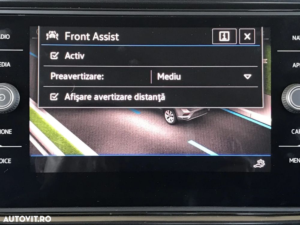 Volkswagen T-Roc - 30