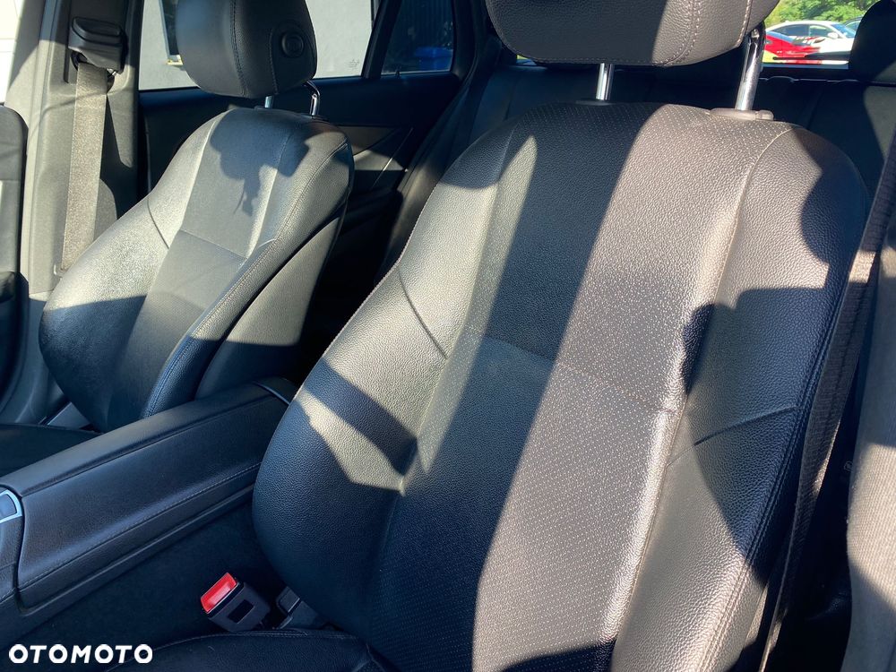 Mercedes-Benz Klasa E - 27