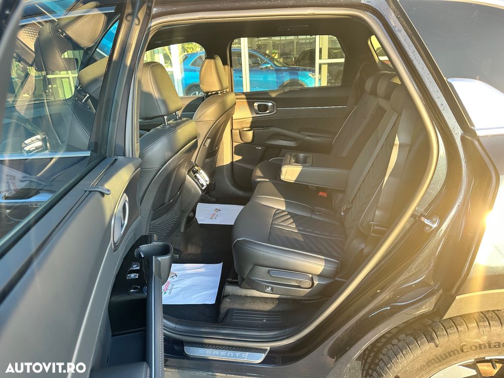 Kia Sorento 1.6 T-GDI HEV 6AT 4x2 7P Premium+ - 11