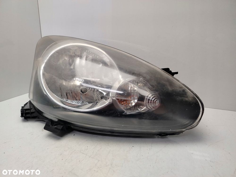 toyota aygo i 05r- reflektor lampa prawy przód prawa przednia - 4