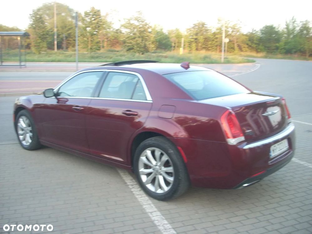 Chrysler 300 - 8