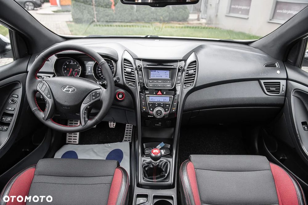 Hyundai i30 1.6 T GDI Turbo - 25