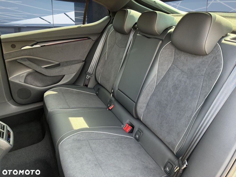 Skoda Superb 2.0 TSI Sportline DSG - 7