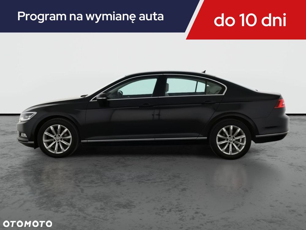 Volkswagen Passat - 4