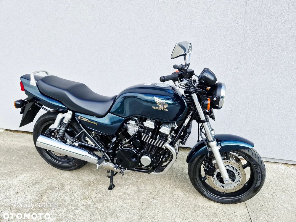 Honda CB - 32