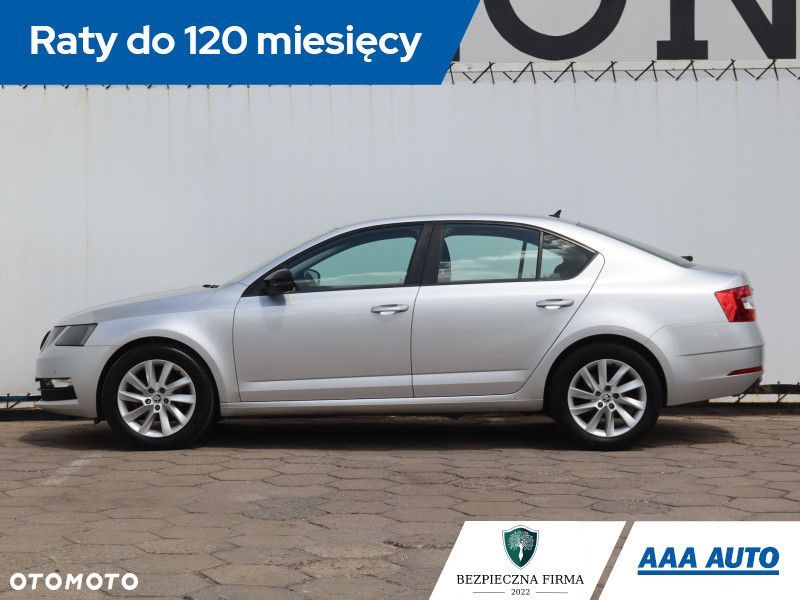 Skoda Octavia - 4