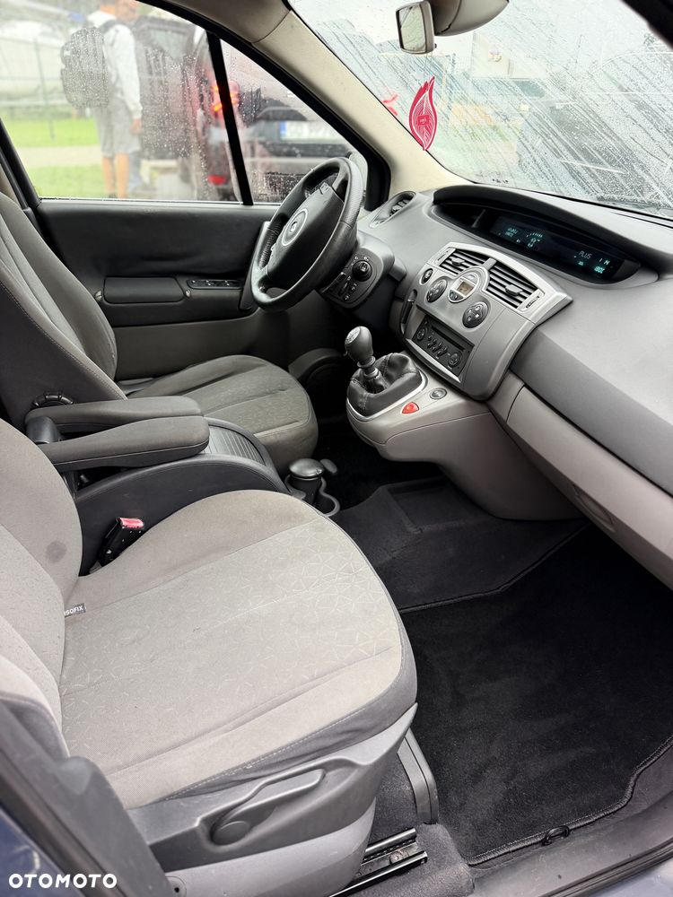 Renault Scenic - 8