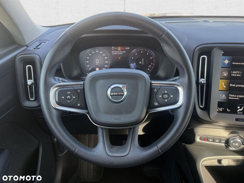 Volvo XC 40 T3 Momentum Core - 18