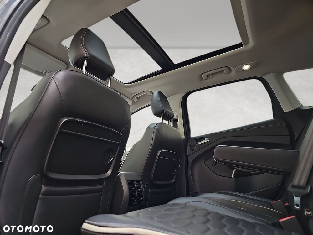Ford Kuga - 27