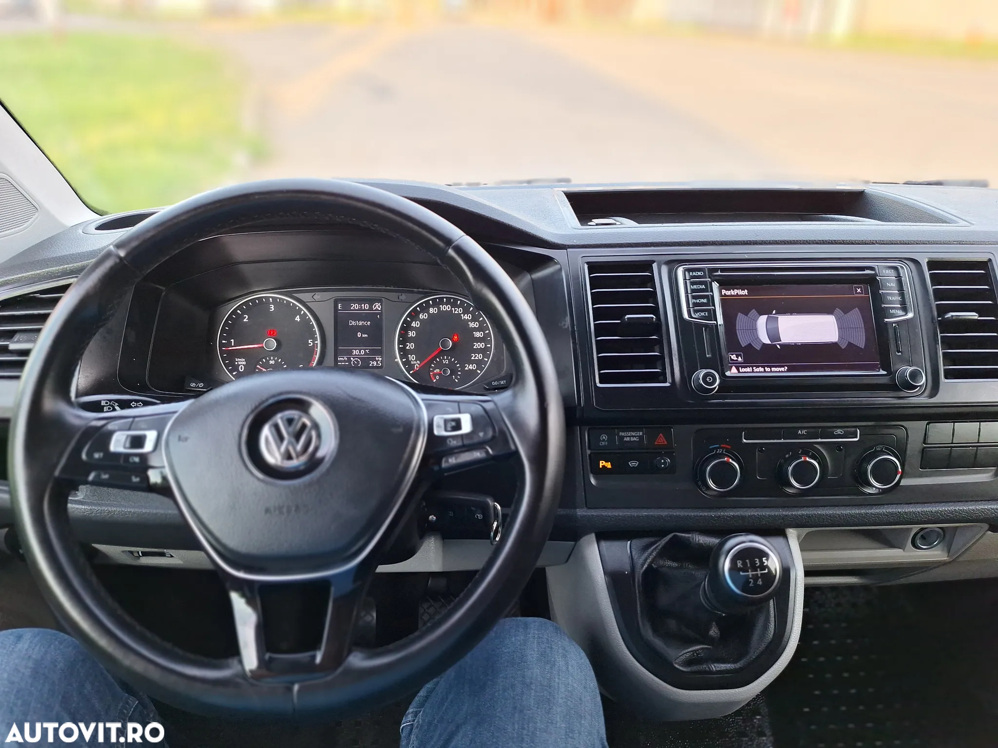 Volkswagen Transporter Kombi T6 2.0 TDI 84 kW KR - 8