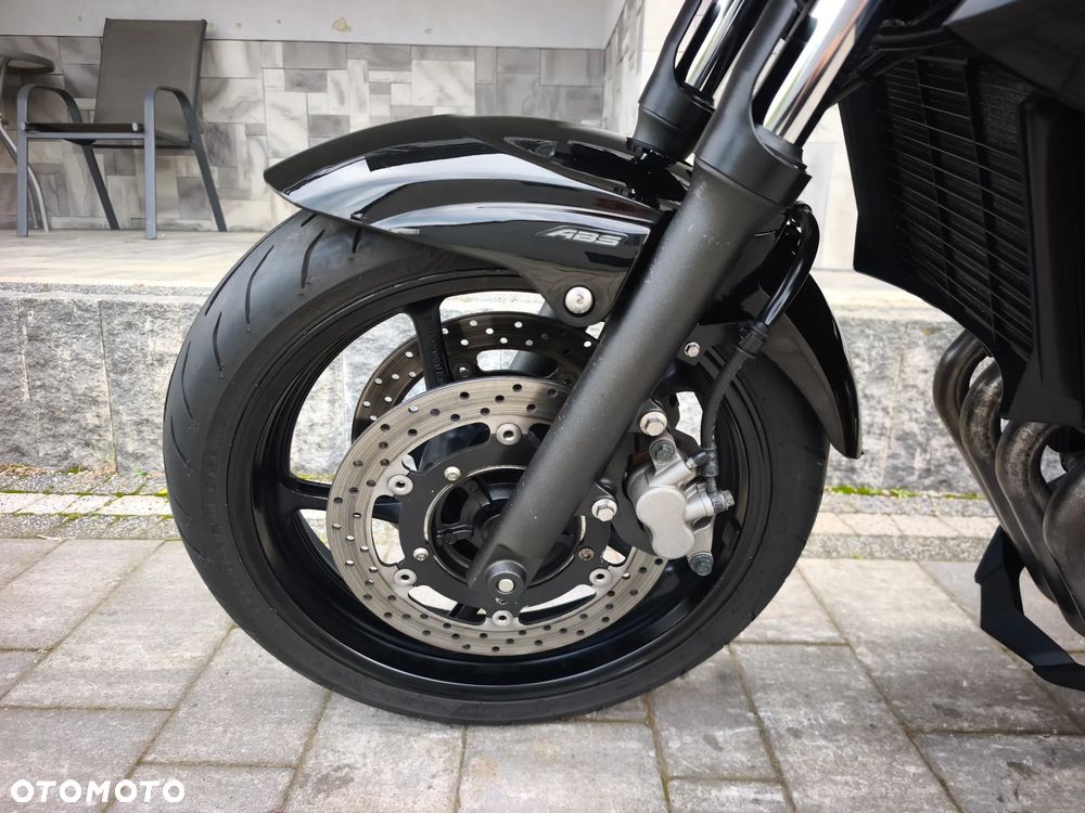 Yamaha XJ - 22