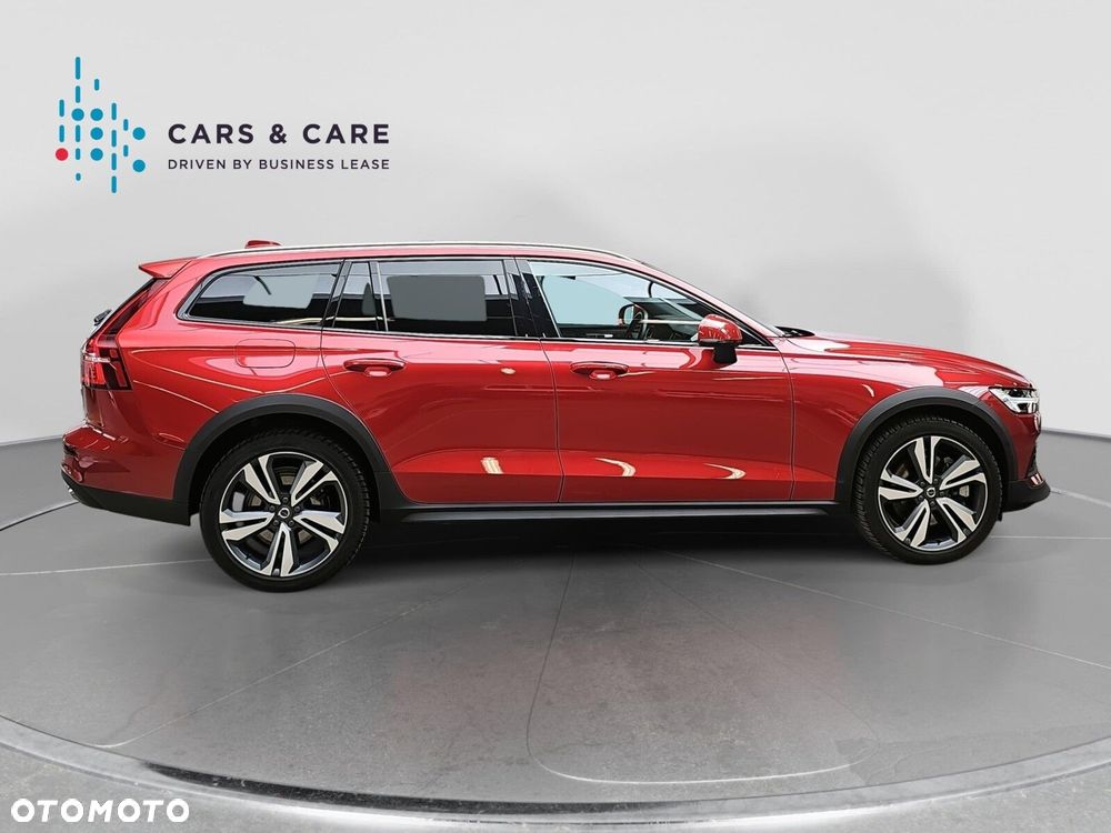 Volvo V60 Cross Country Plus B5 B AWD - 22