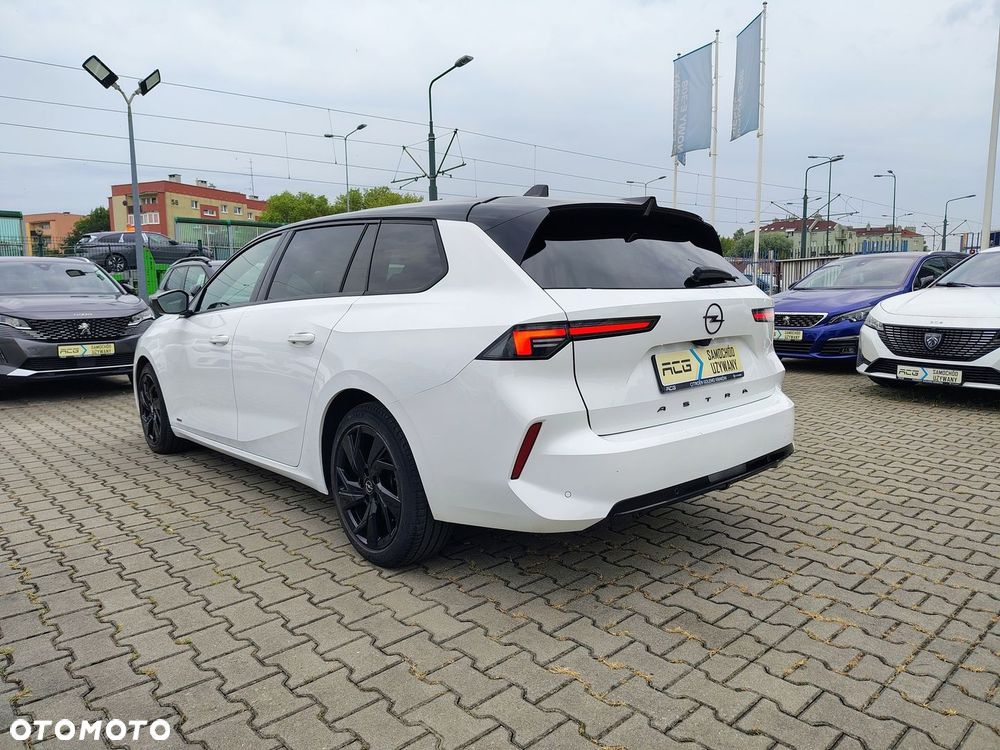 Opel Astra 2023 photo 3
