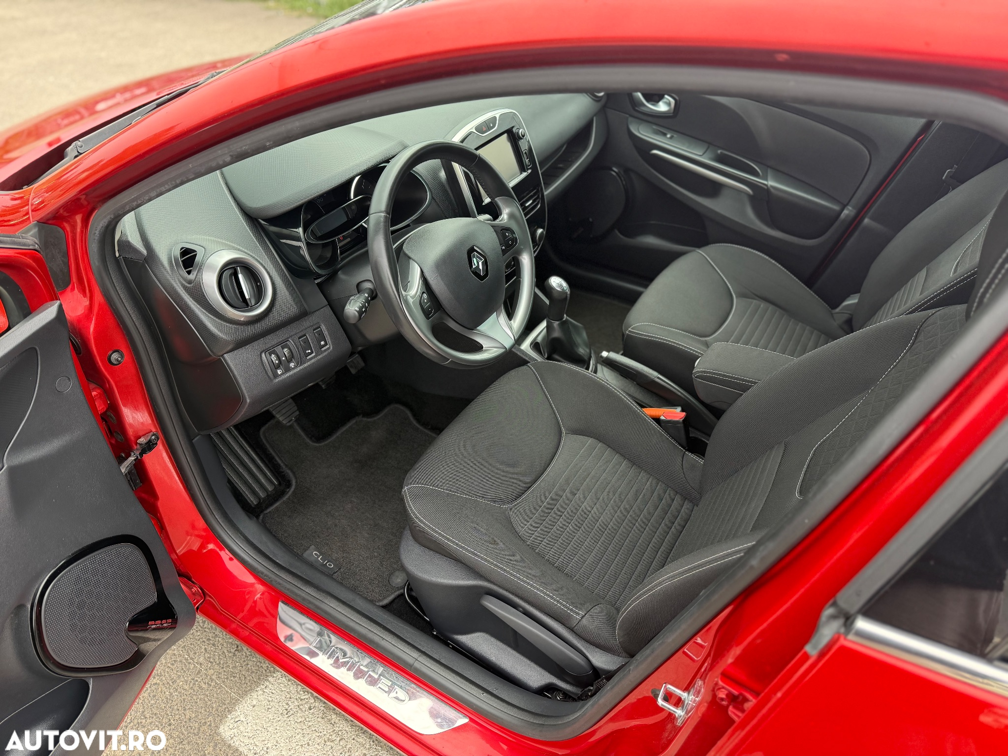 Renault Clio dCi 90 Limited - 9