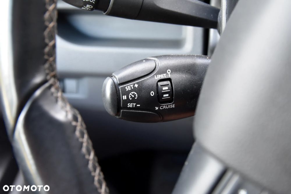 Opel VIVARO - 15