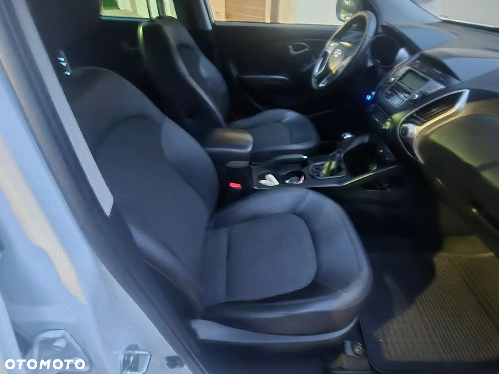 Hyundai ix35 - 23