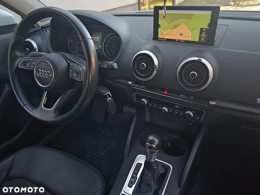 Audi A3 Sportback 2.0 TDI S tronic - 14