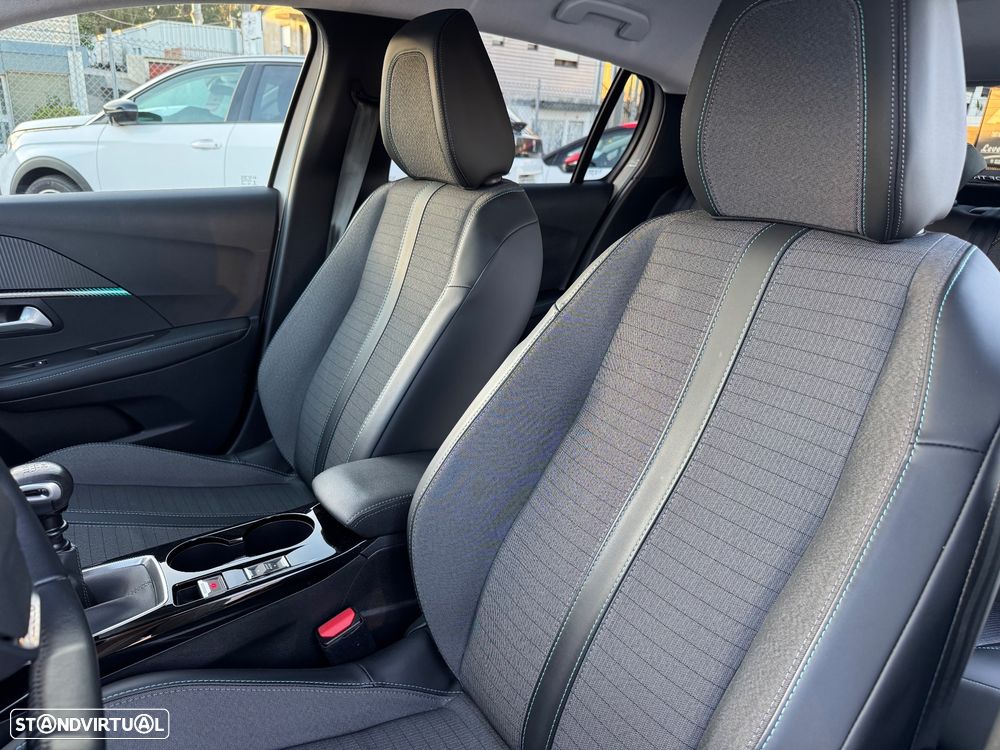 Peugeot 208 1.2 PureTech Allure - 8