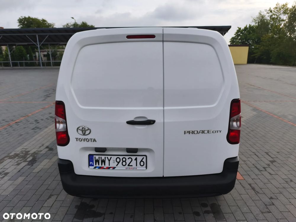 Toyota Proace City - 8