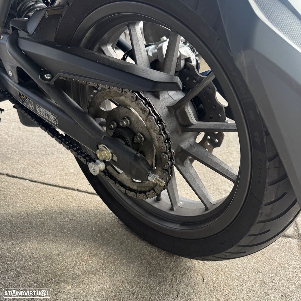 Benelli TRK 251 - 7