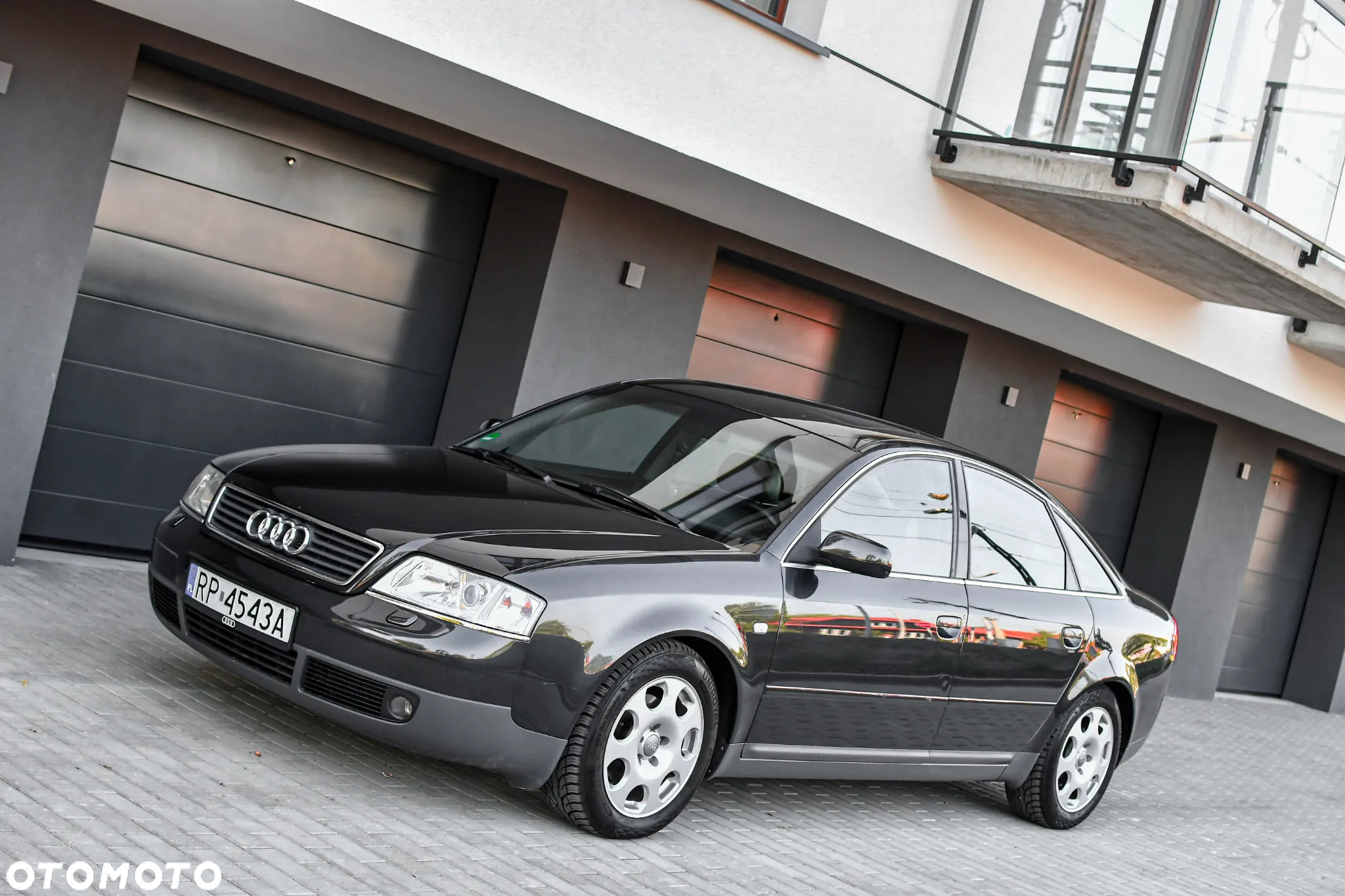 Audi A6 - 4