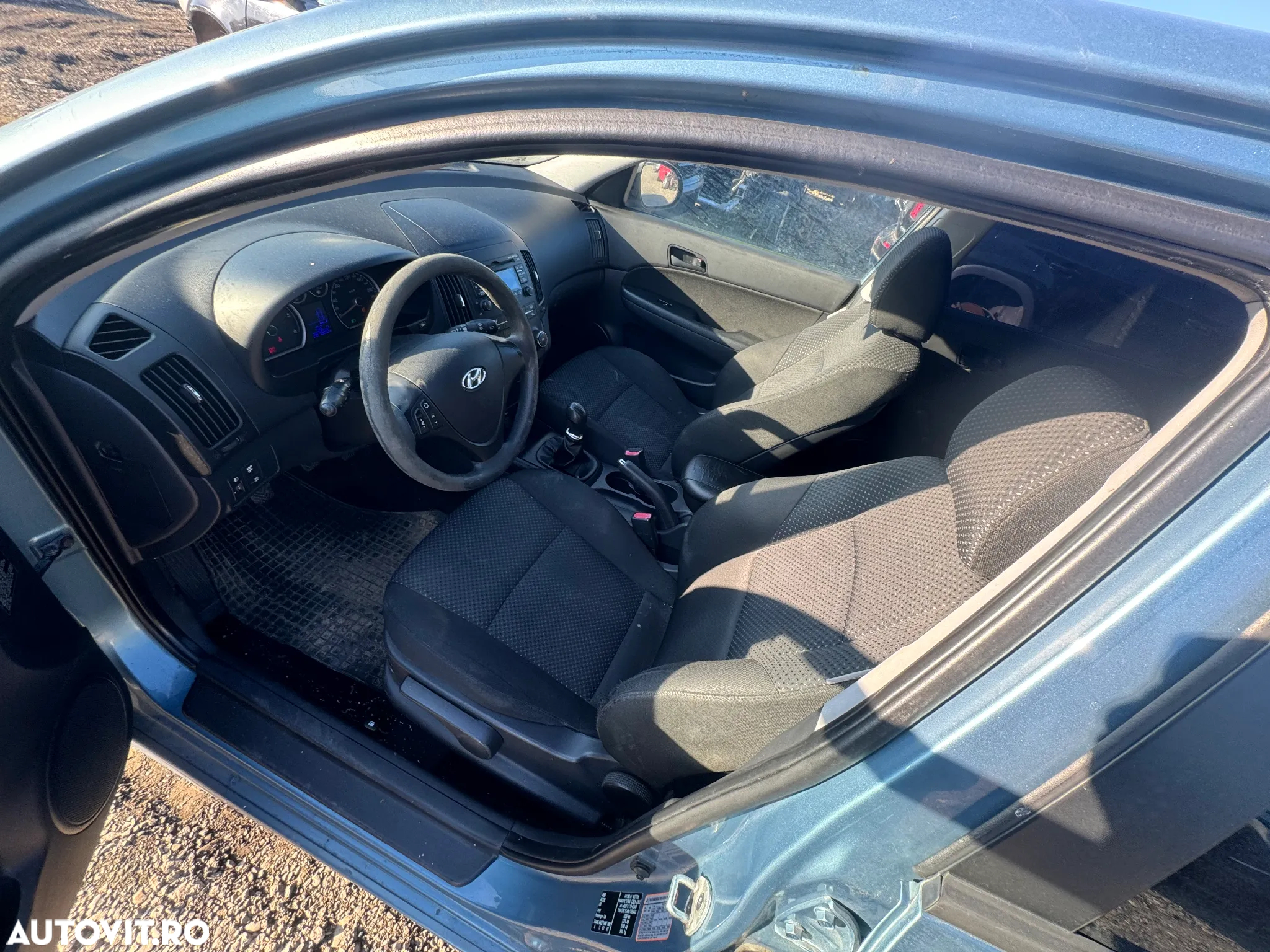 Dezmembram Hyundai i30 an fabr 2010 1.6 cdri - 7